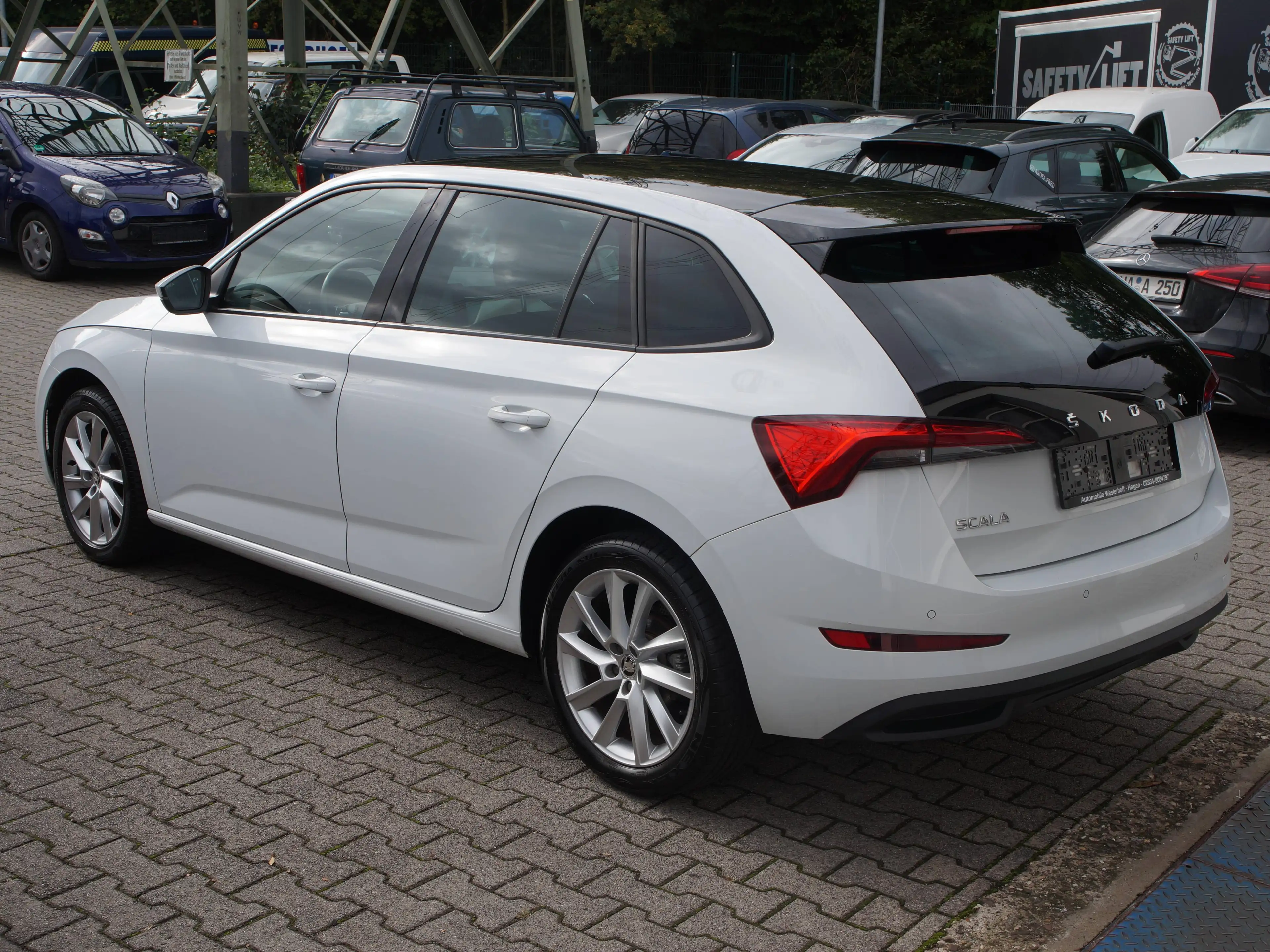 Skoda Scala Style — photo 8