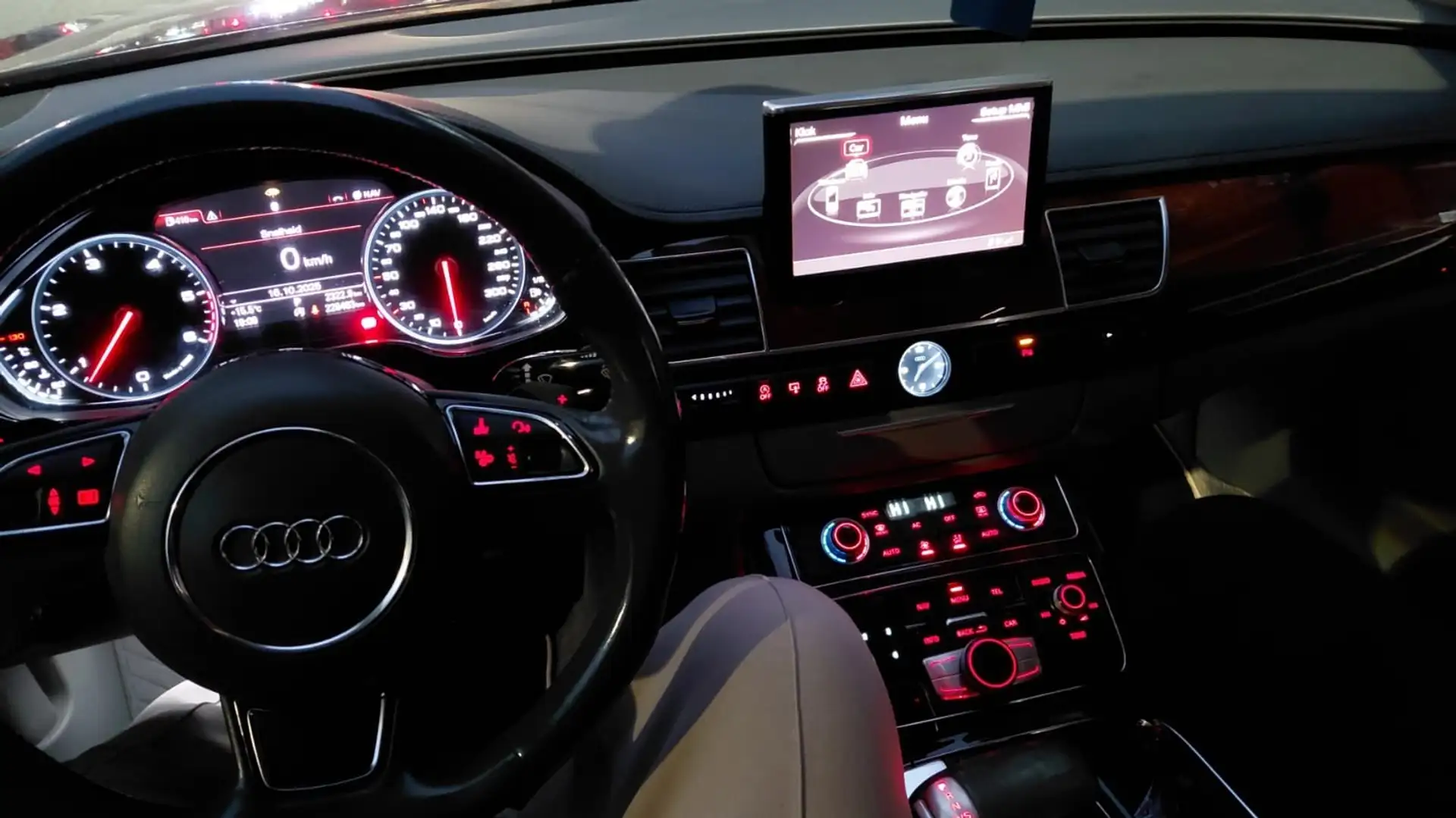 Audi A8 V6  3.0tdi  quattro - 2