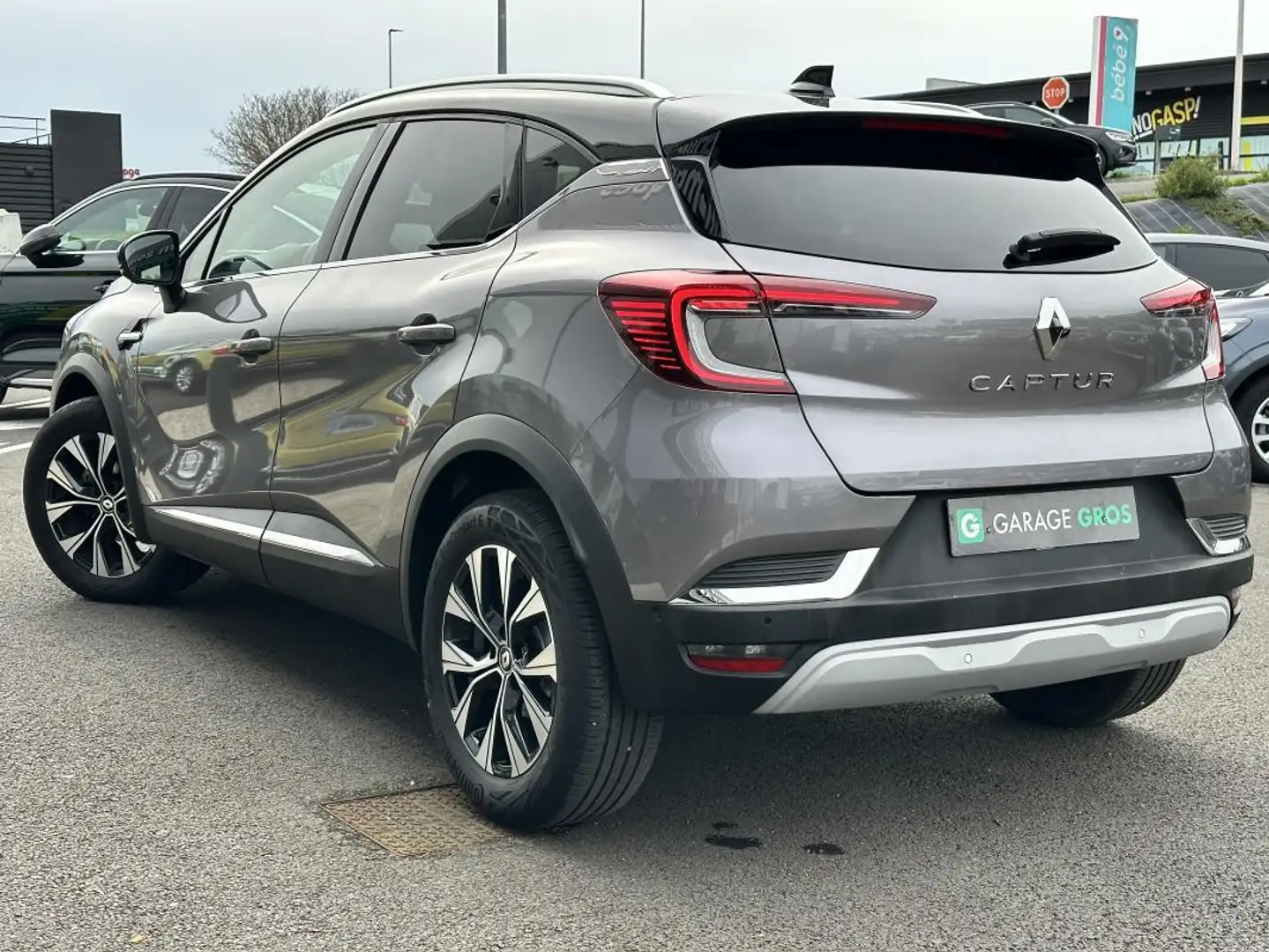 Renault Captur TCe 90 Techno - 2