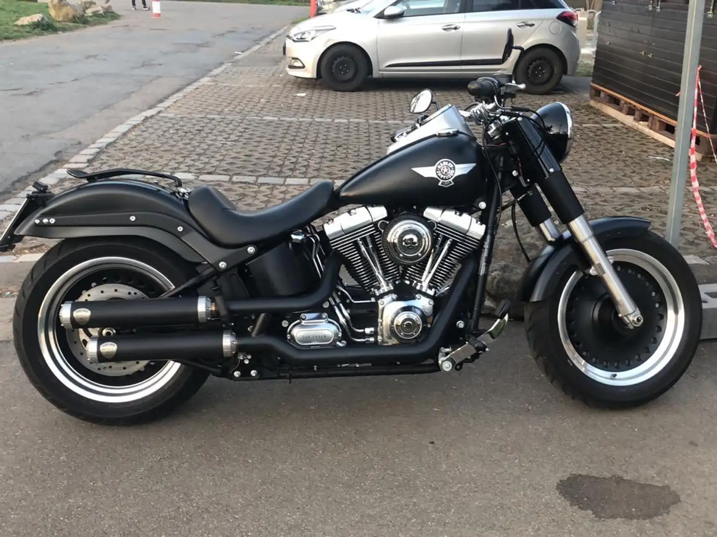 Harley-Davidson Fat Boy Coustem Negro - 1