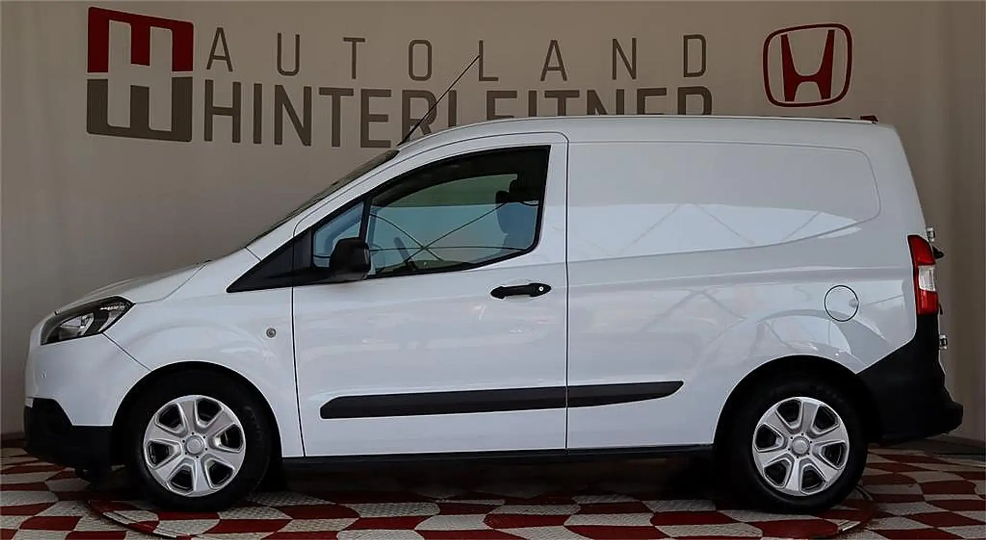 Ford Transit Courier Transit Courier 1,5 TDCI netto 10.800.- Blanco - 2