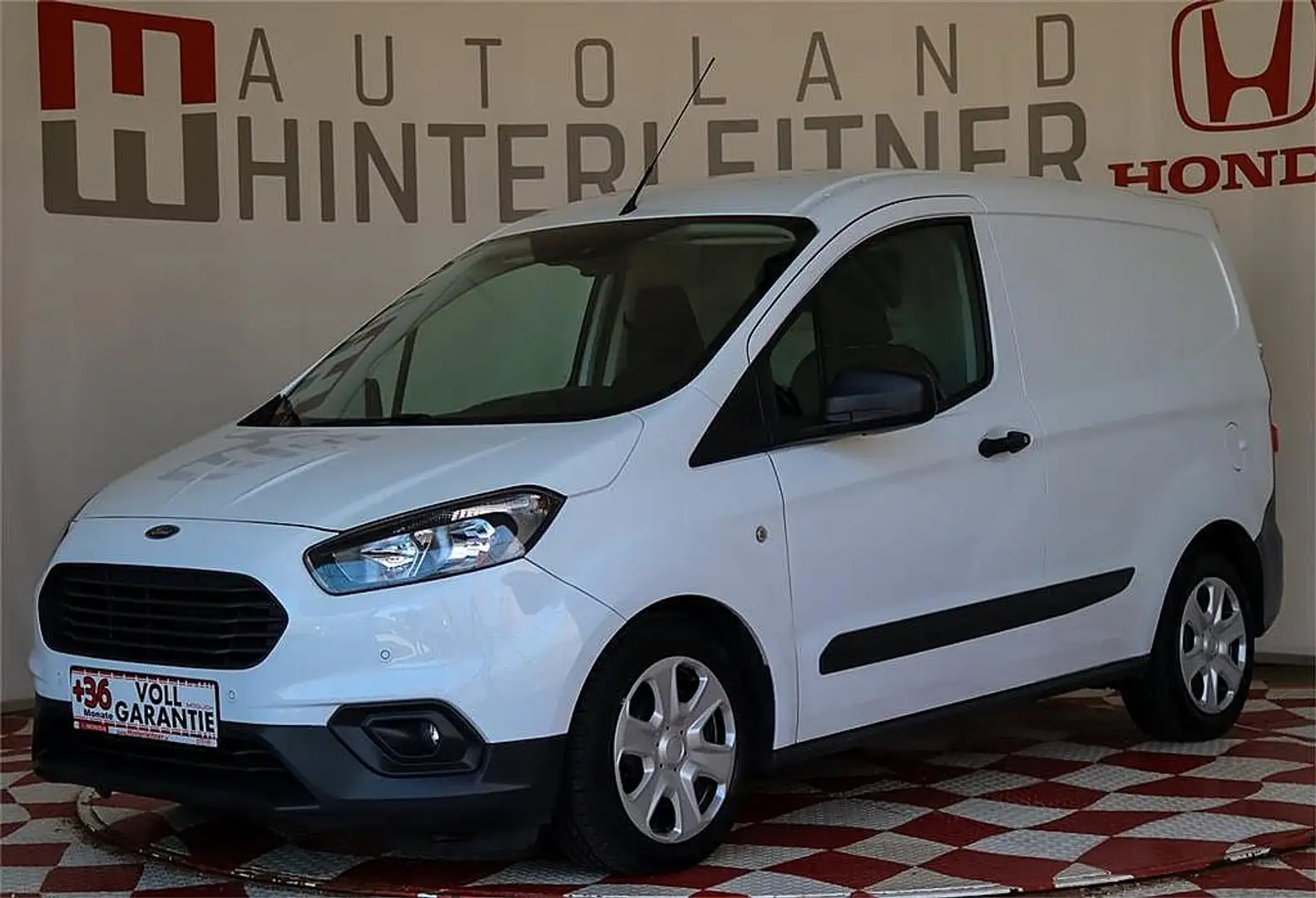 Ford Transit Courier Transit Courier 1,5 TDCI netto 10.800.- Blanco - 1
