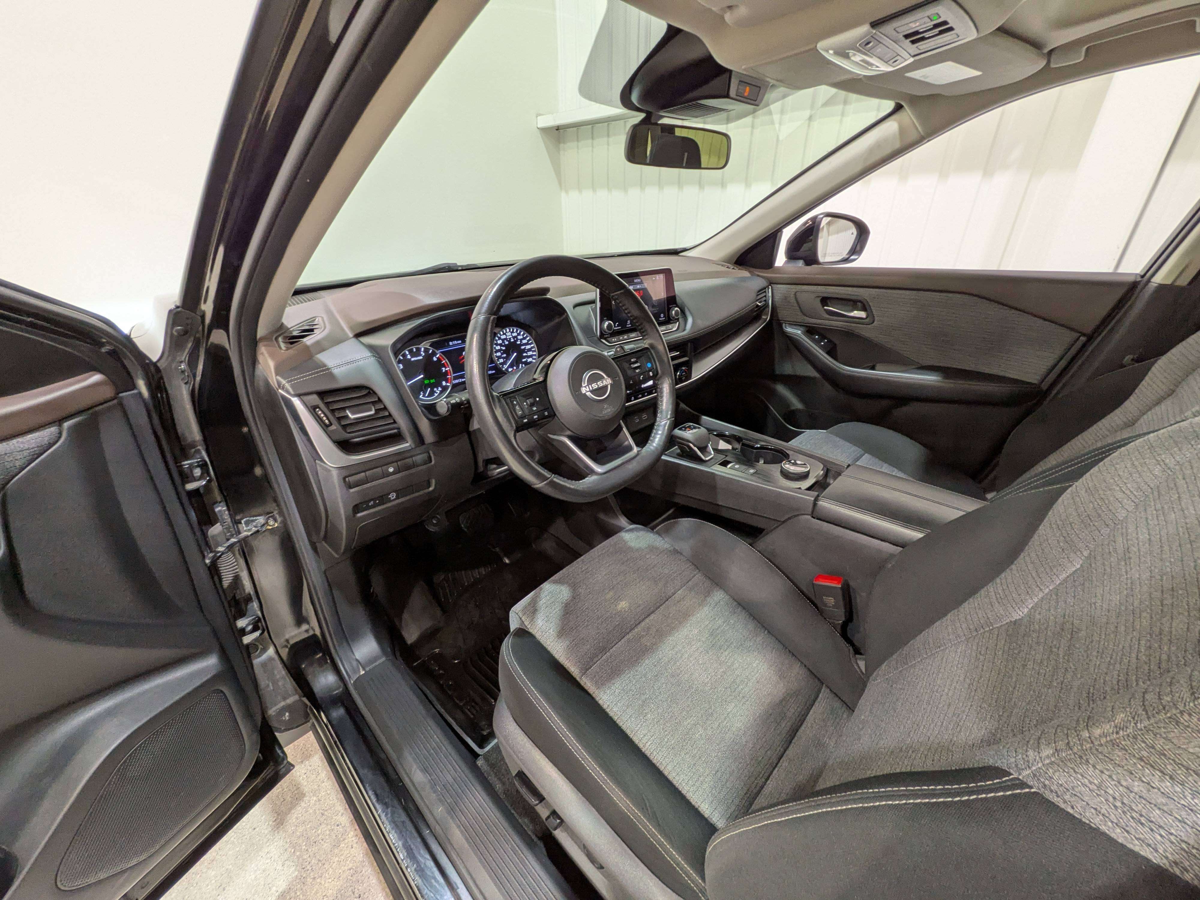 Nissan Rogue 2023