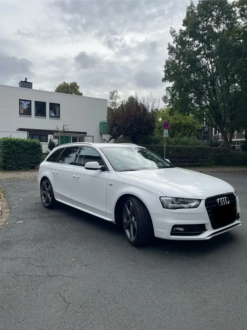 Audi A4 Attraction ultra Weiß - 2