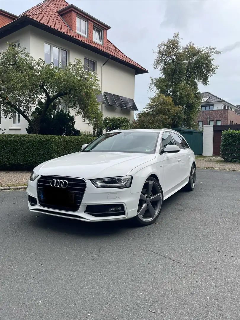 Audi A4 Attraction ultra Weiß - 1