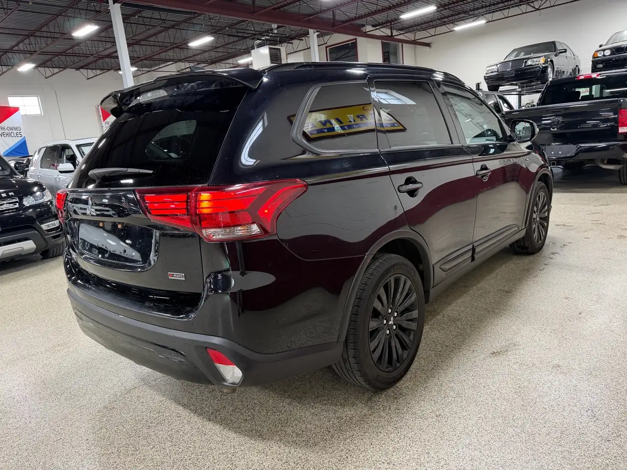 Mitsubishi Outlander снимка Mitsubishi Outlander