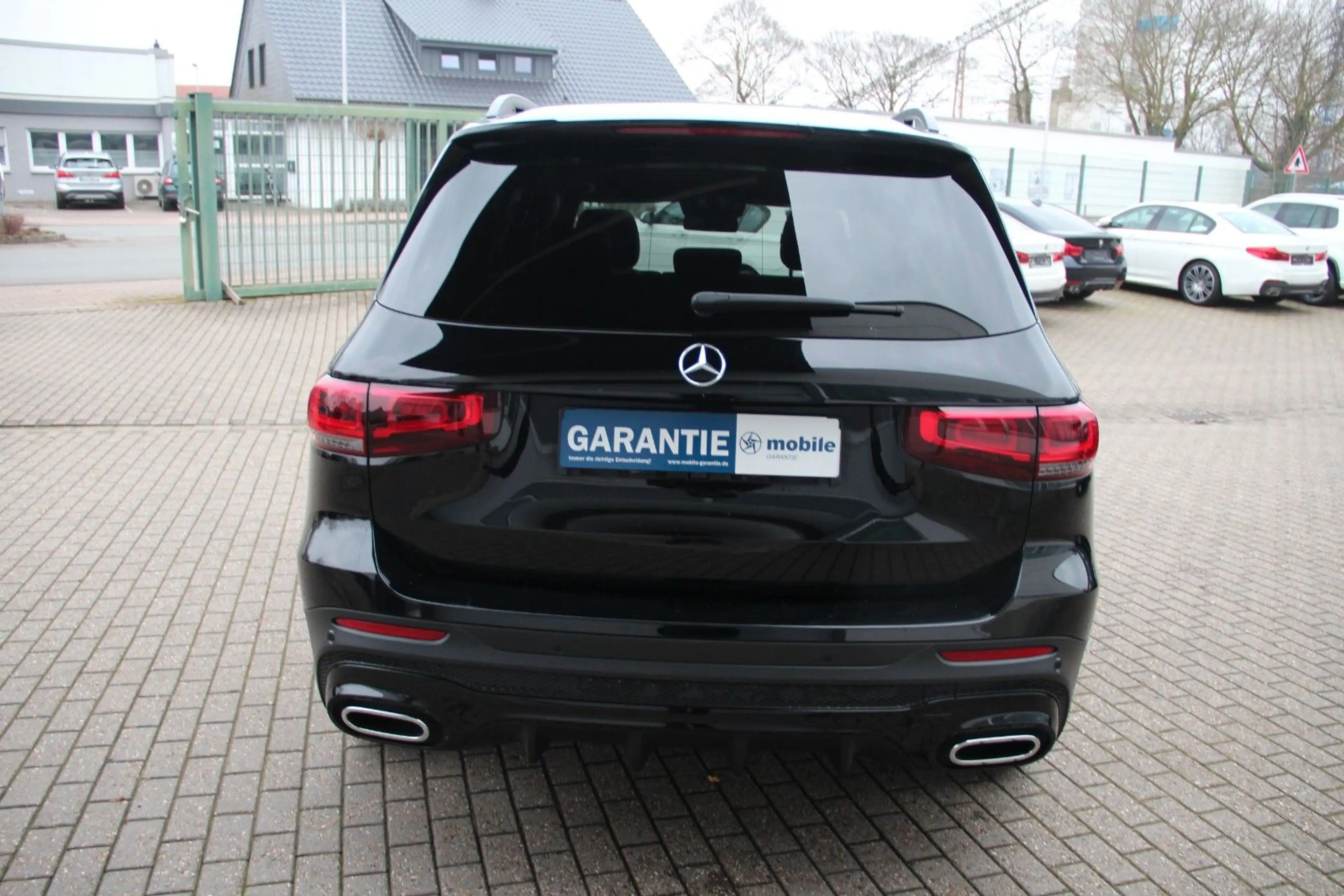Mercedes-Benz GLB 220 d 4Matic AMG Night, Pano, RFK, 7 SItzer — photo 5