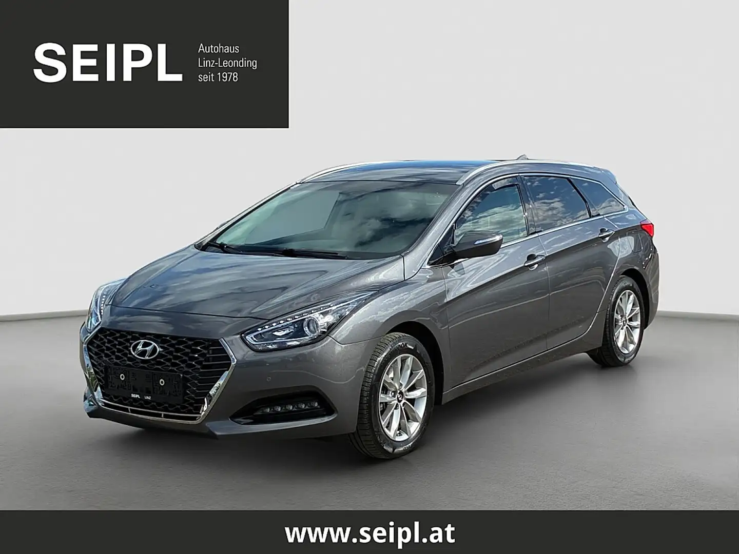 Hyundai i40 CW 1,7 CRDi*Navi*Rückfahrk*Sitz+Lenkradheizung* Grau - 2