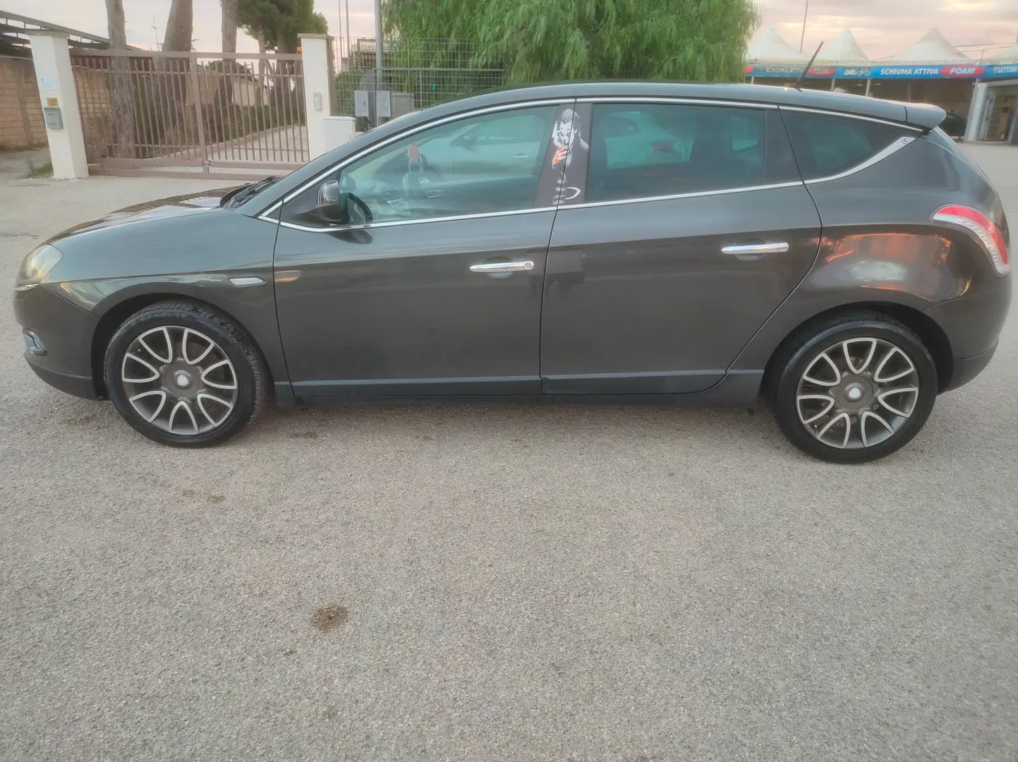 Lancia Delta Delta 1.6 mjt Platino 120cv dpf Grigio - 2