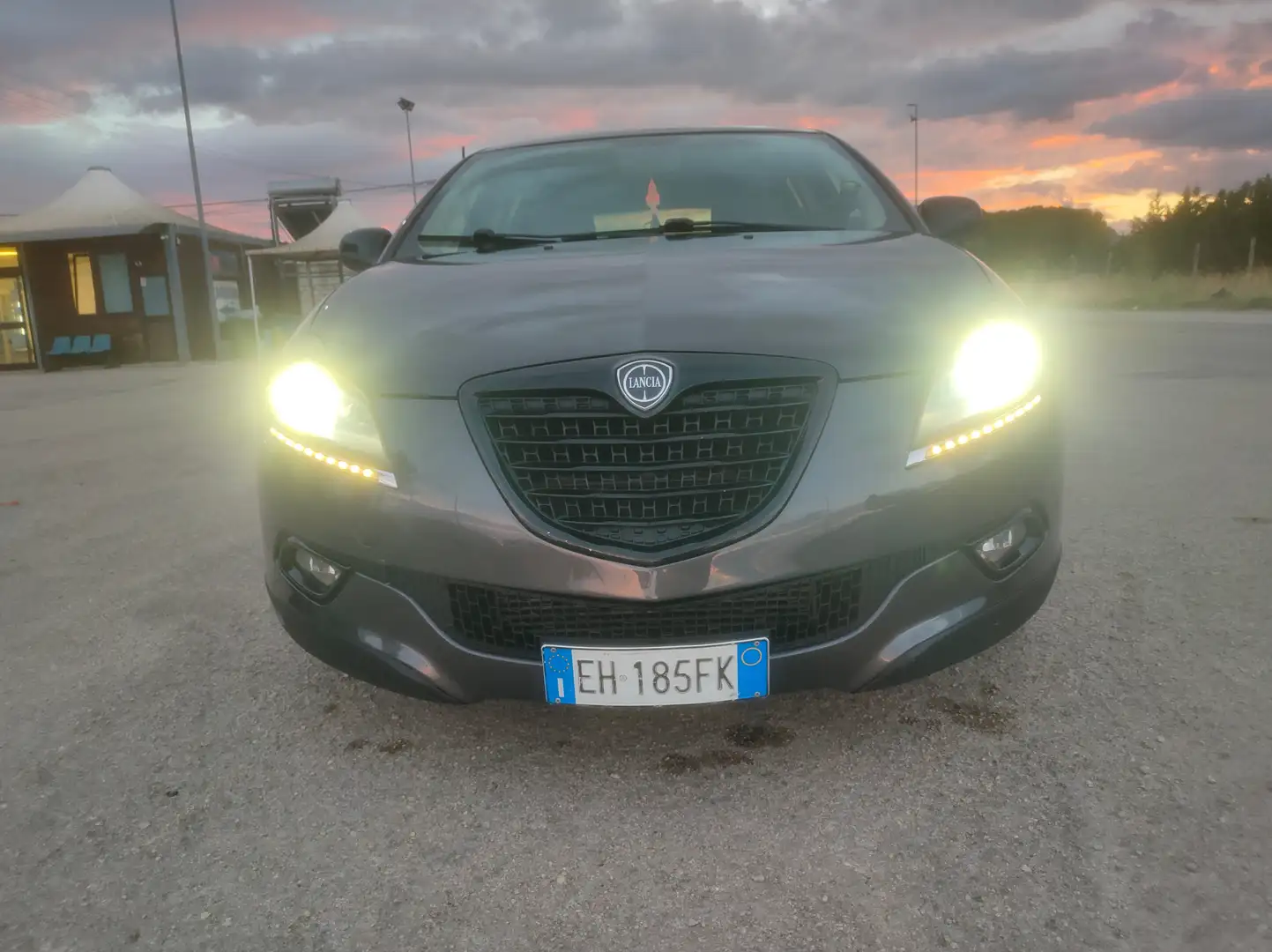 Lancia Delta Delta 1.6 mjt Platino 120cv dpf Grigio - 1