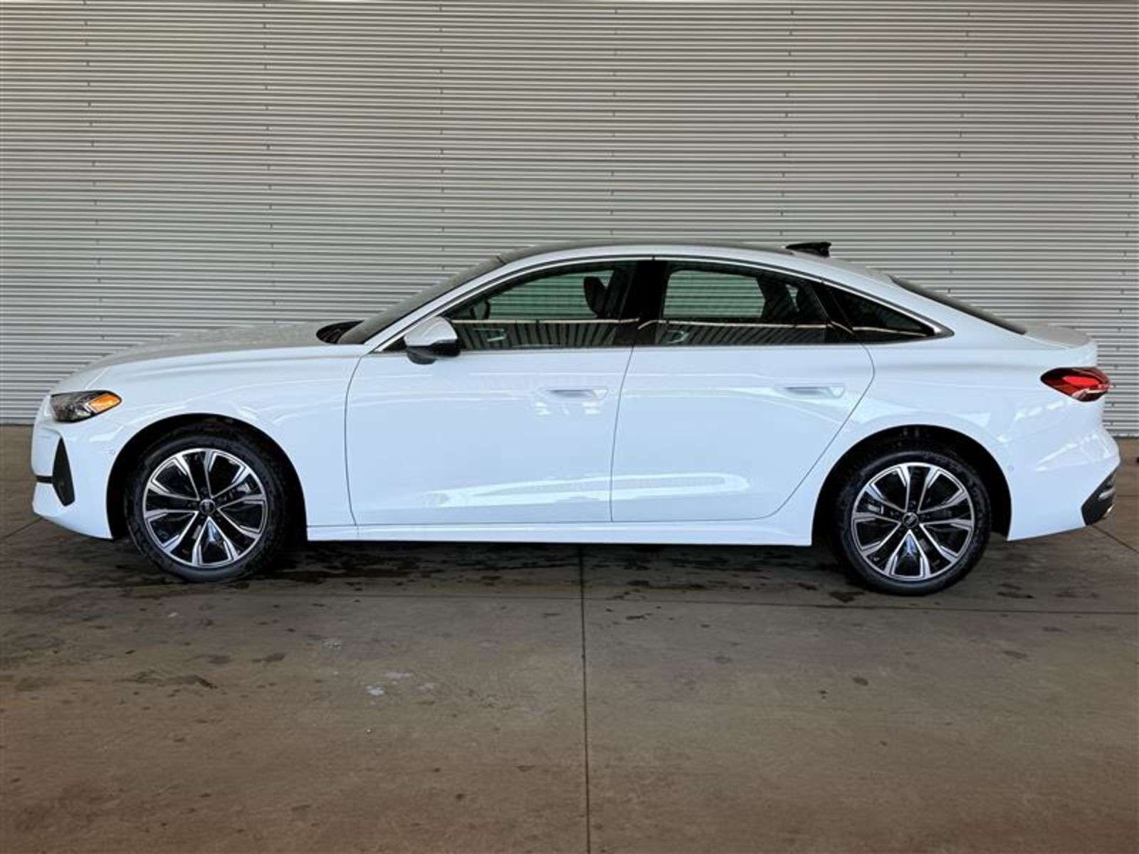 2025 Audi A5 2.0T alt 4