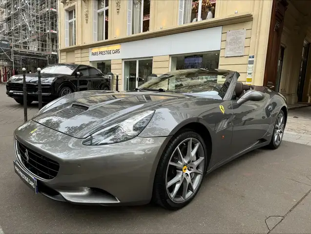 Ferrari California V8 4.3 460ch