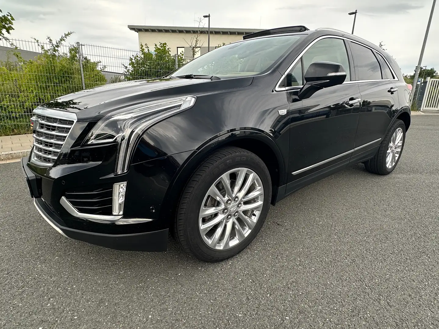 Cadillac XT5 XT5 3.6 V6 AWD Platinum Schwarz - 1