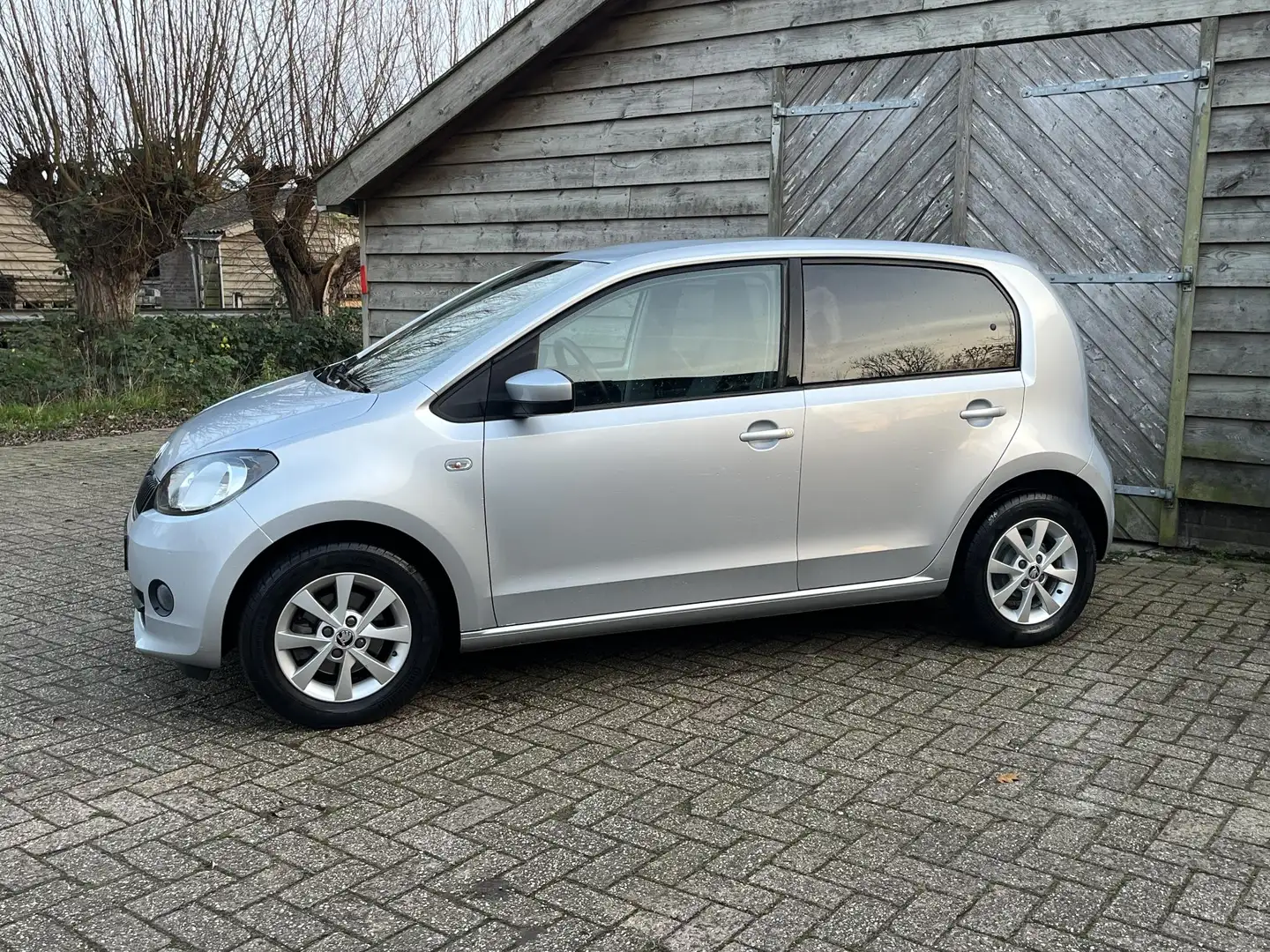 Skoda Citigo 1.0 Drive | Automaat | Airco | Getint glas | Licht Gris - 2