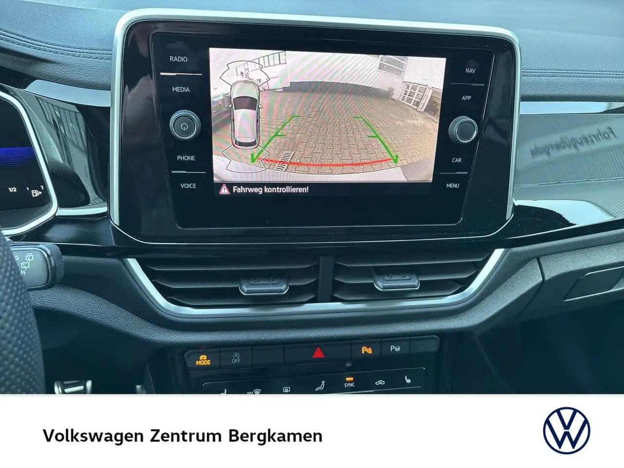 Volkswagen T-Roc 1.0 R-LINE CAM ACC NAVI LM17 LED+ CARPLAY 12