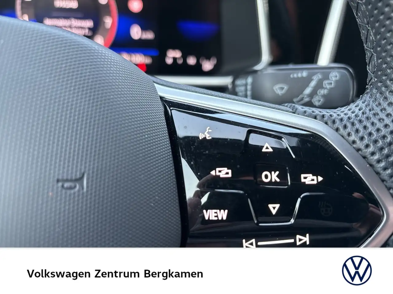 Volkswagen T-Roc 1.0 R-LINE CAM ACC NAVI LM17 LED+ CARPLAY 16