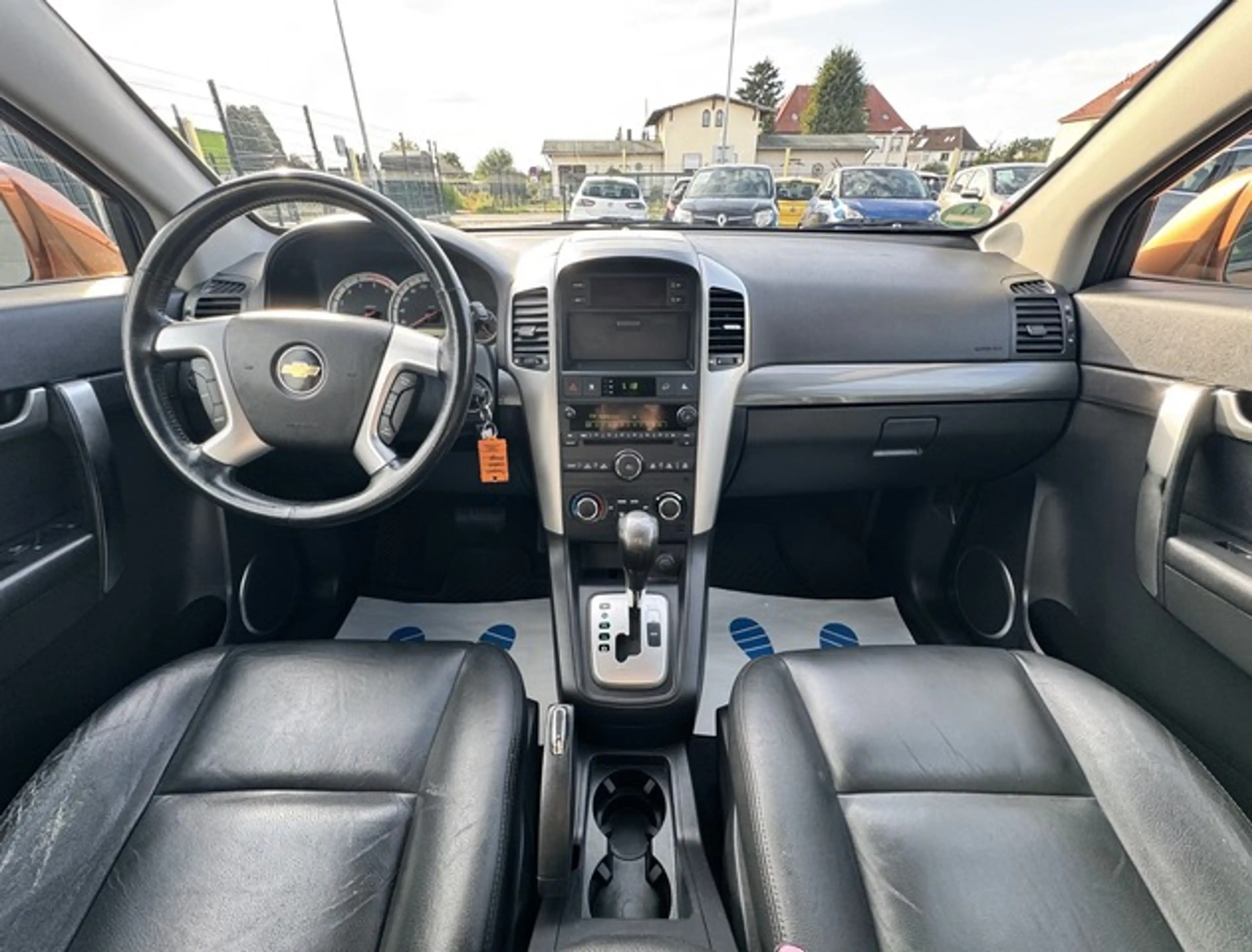 Chevrolet Captiva Exclusive+7Sitzer+SH+Klima+Allwetter+ — photo 9