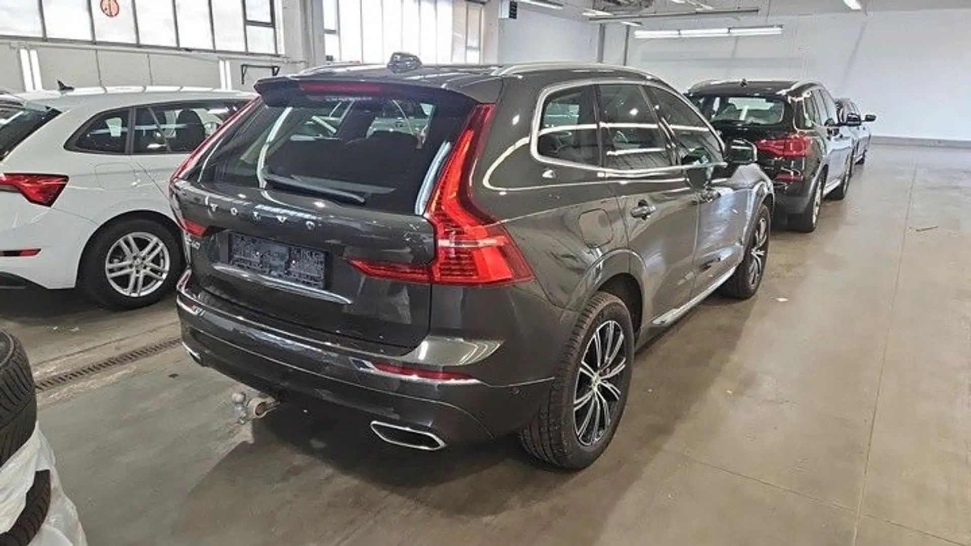 Volvo XC60 Inscription **Top-Ausstattung** Grau - 2