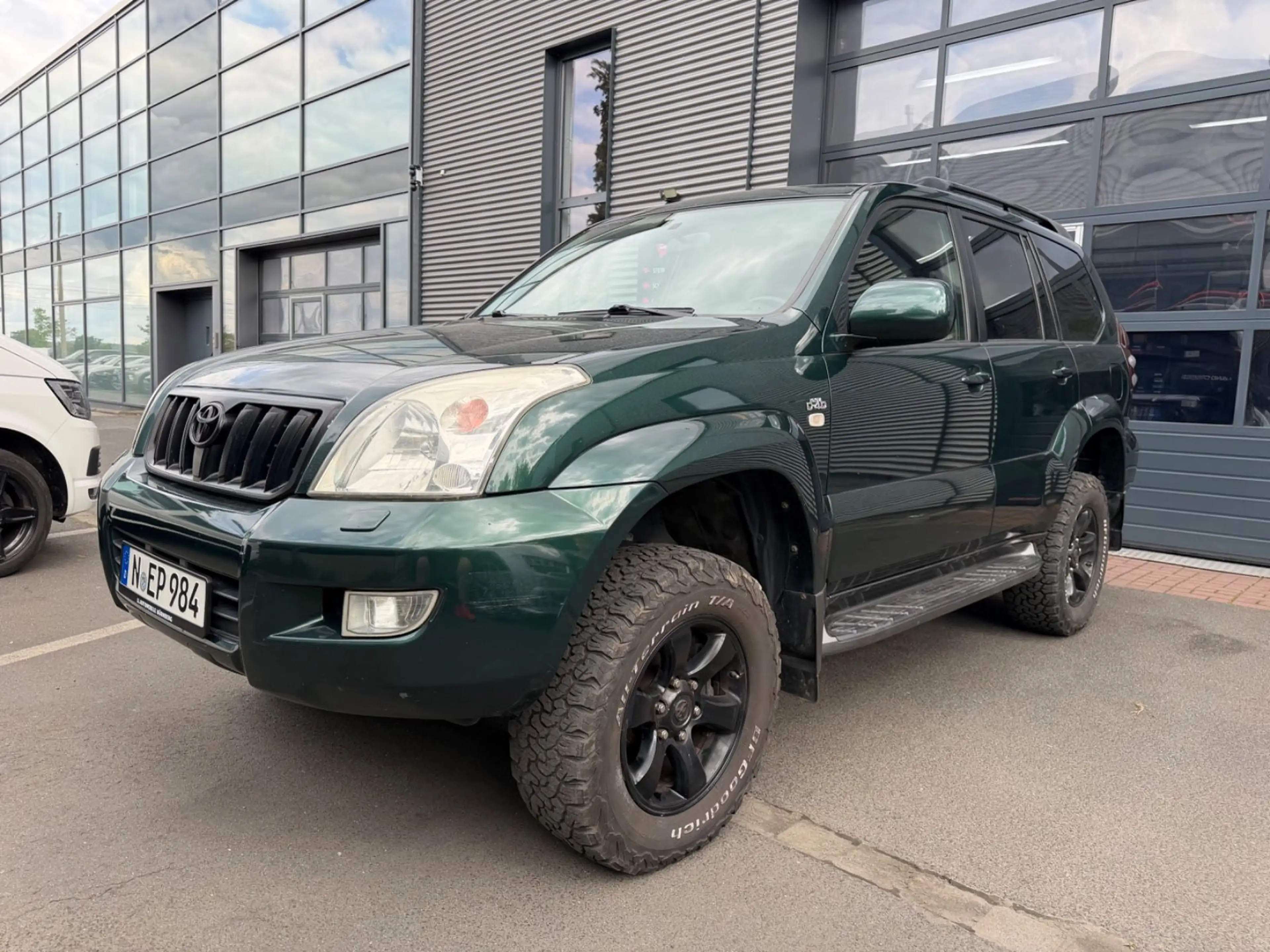 Toyota Land Cruiser 3.0 D-4D*OME FAHRWERK*STANDHEIZUNG* — photo 4