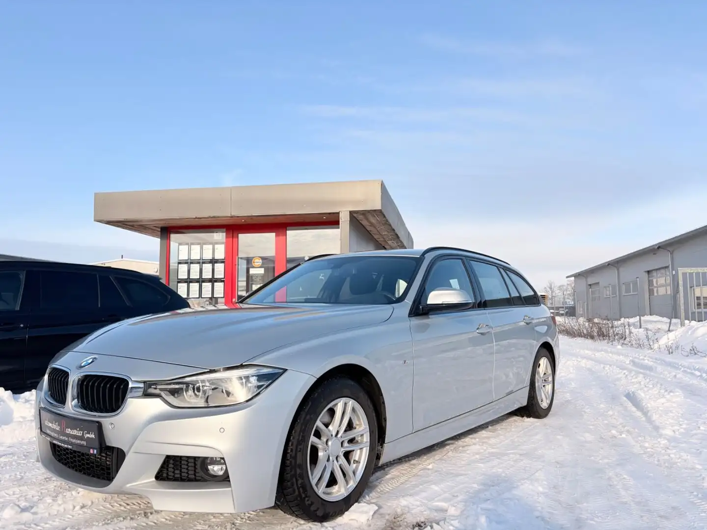 BMW 320 d Touring M Sport | 8-Gang Automatik LED Silber - 1