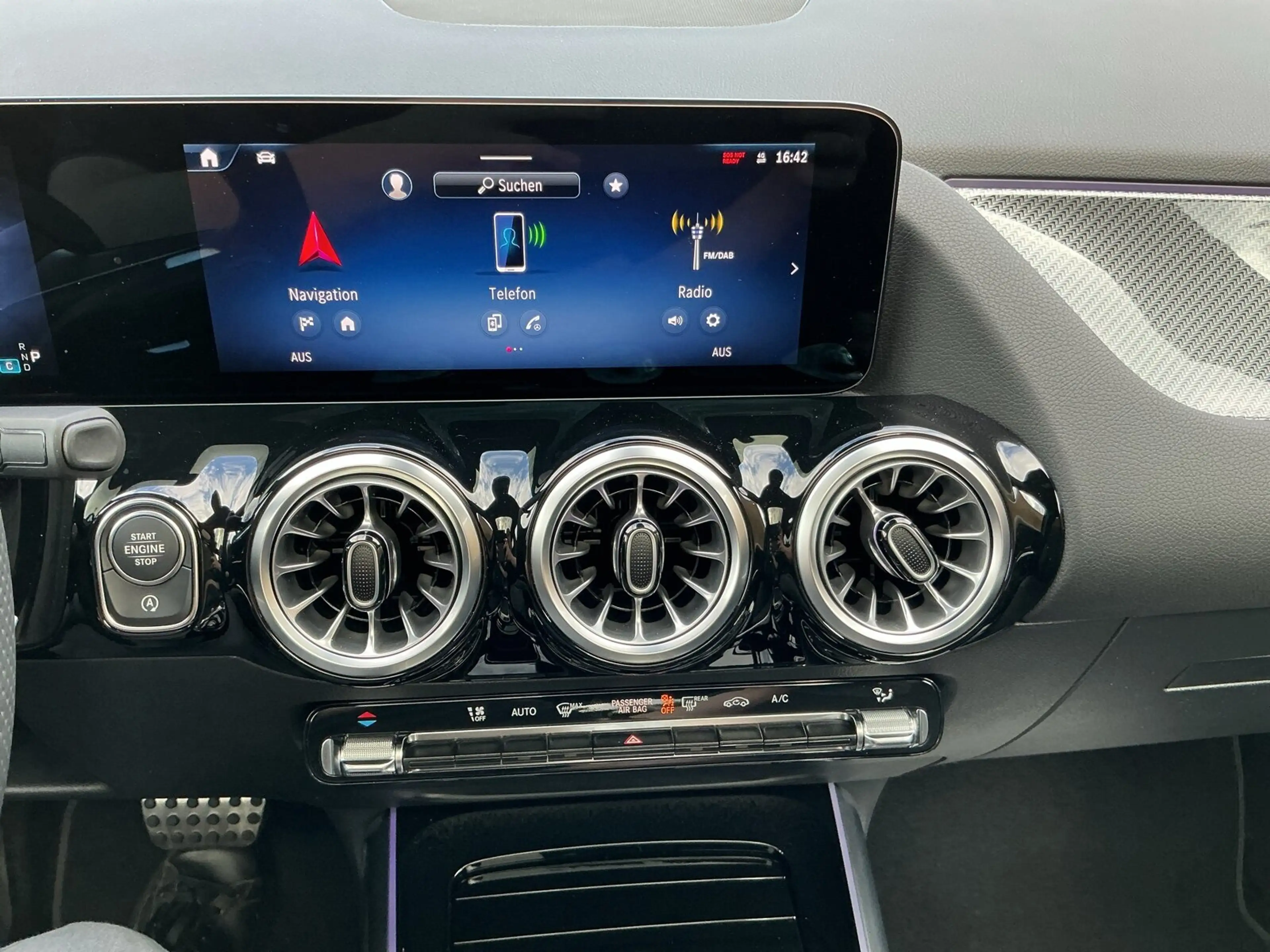 Mercedes-Benz GLA 200 GLA 200 AMG Edition Distro 360 Kam LED Spiegelpak — photo 15