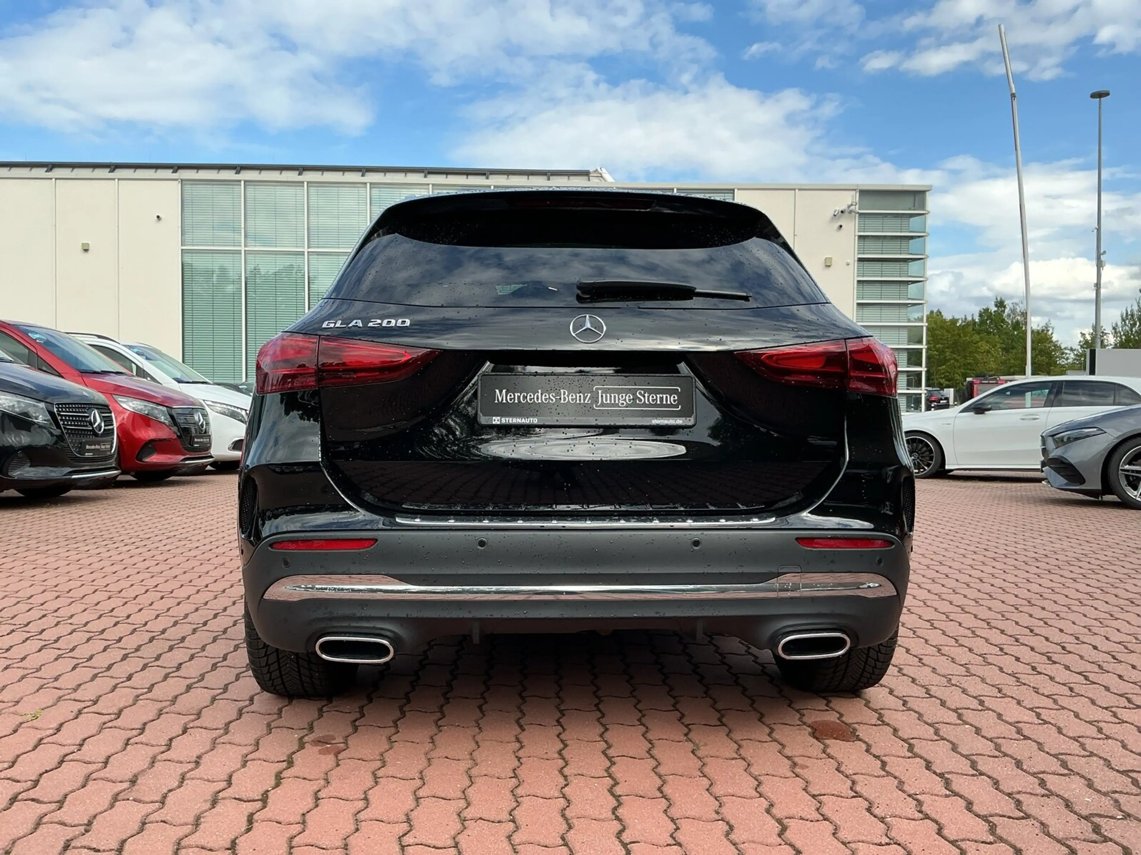 Mercedes-Benz GLA 200 GLA 200 AMG Edition Distro 360 Kam LED Spiegelpak — photo 5