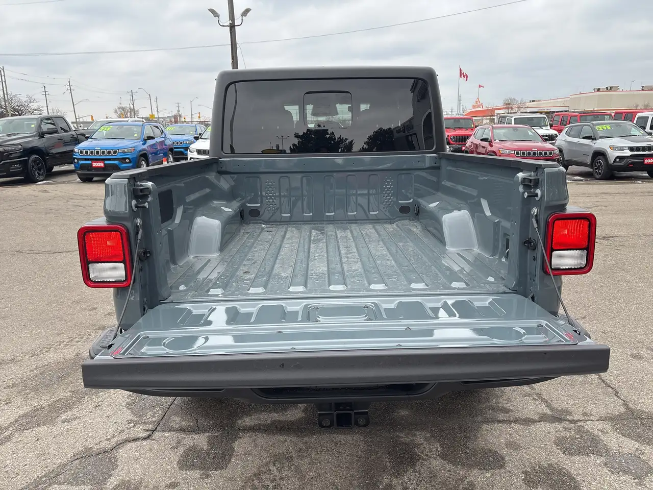 Jeep Gladiator photo Jeep Gladiator