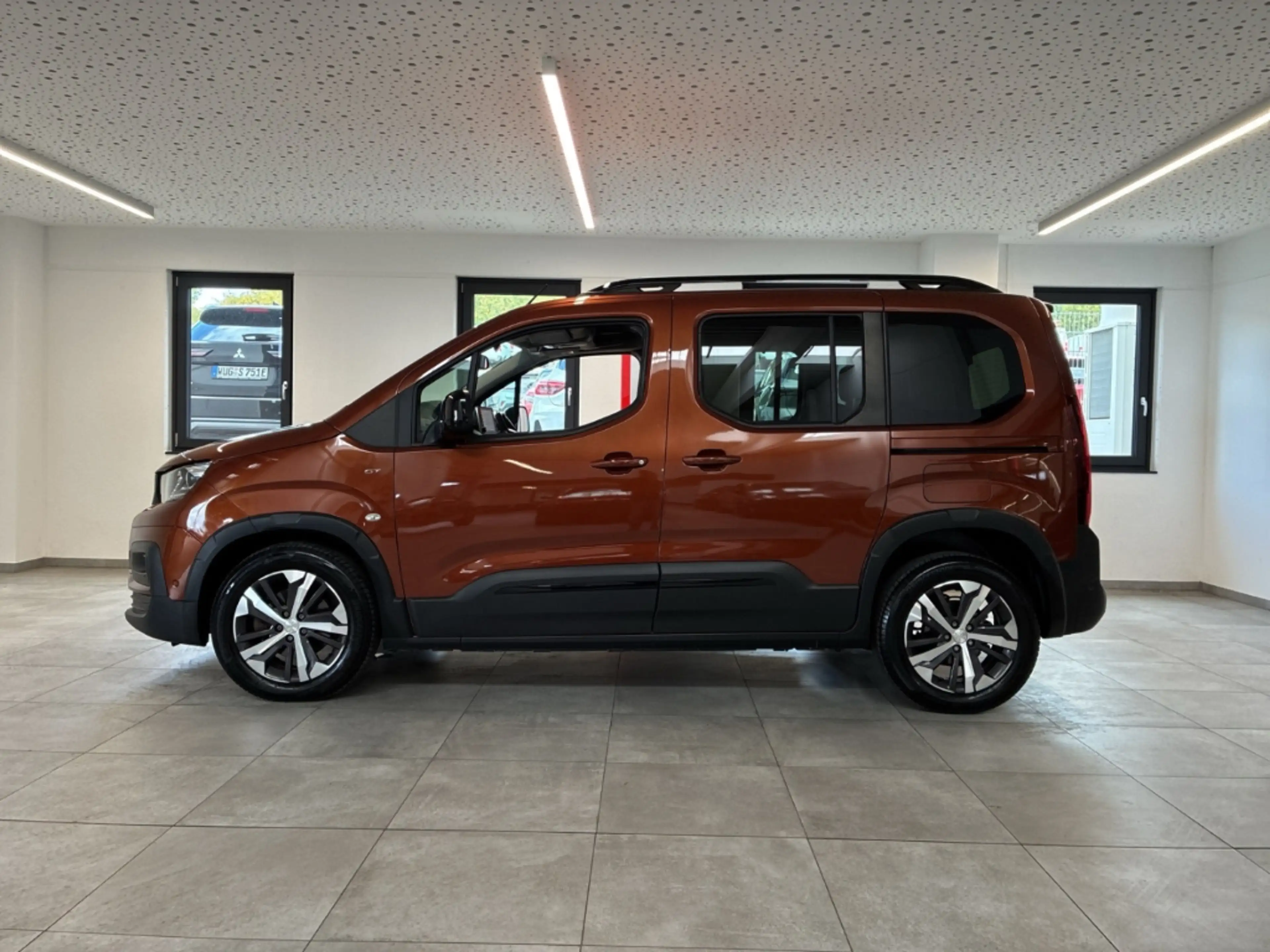 Peugeot Rifter 1.5 BlueHDI 130 FAP GT L1 Navi LED — photo 2