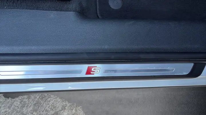 Audi Q3 2019, foto 18