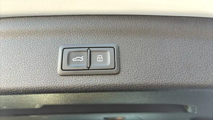 Audi Q3 2019, foto 17