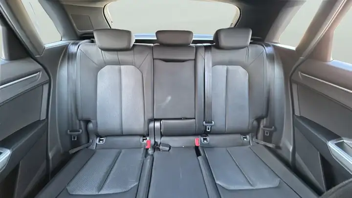 Audi Q3 2019, foto 13