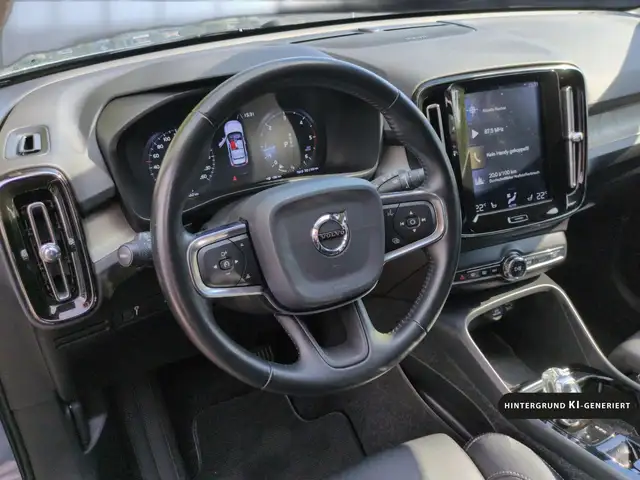 Volvo XC40 view 14