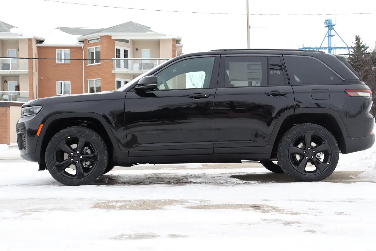 Jeep Grand Cherokee снимка Jeep Grand Cherokee