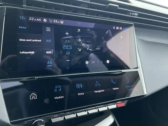 Peugeot 308 view 13