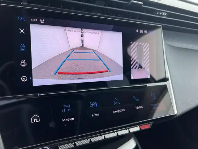 Peugeot 308 view 12