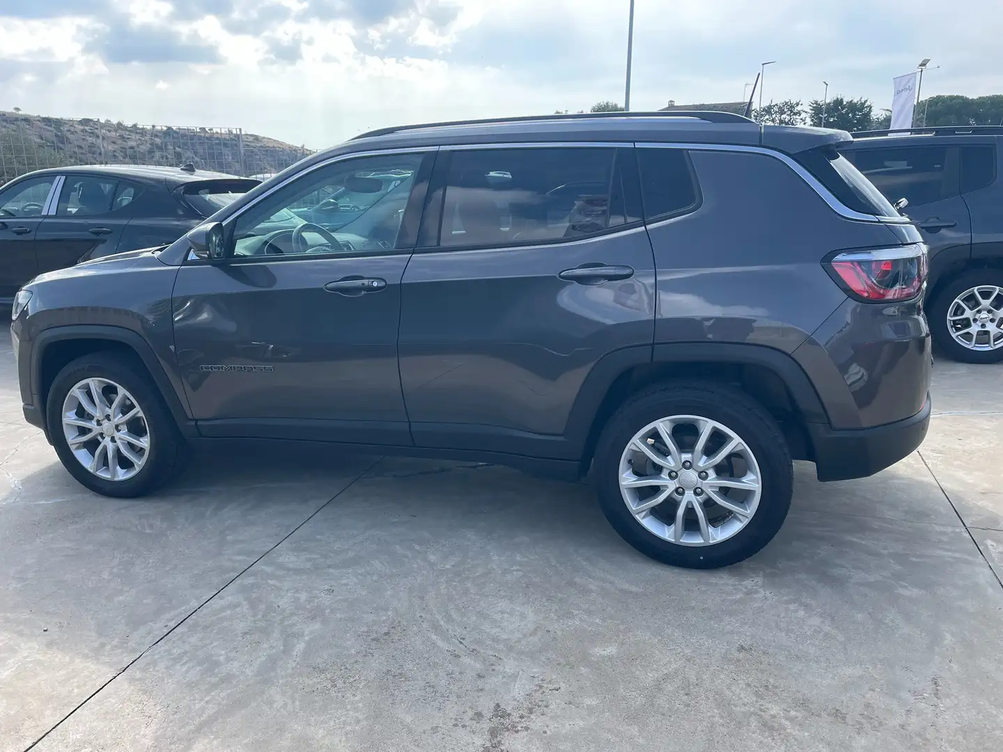 Jeep Compass 1.6 mjt Limited 120 CV "Km 66.000" Grigio - 2