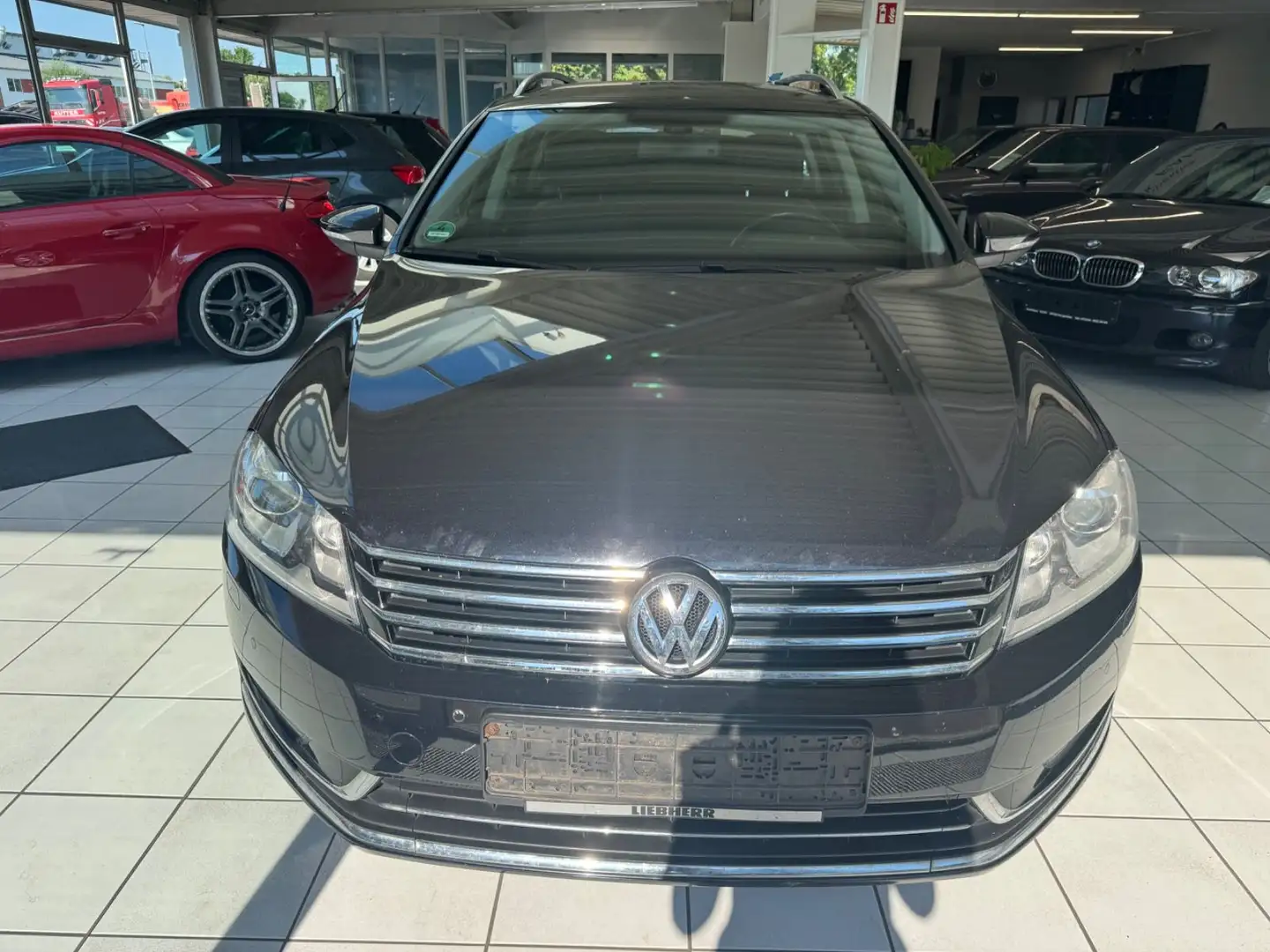 Volkswagen Passat Variant Highline BlueMotion - 2