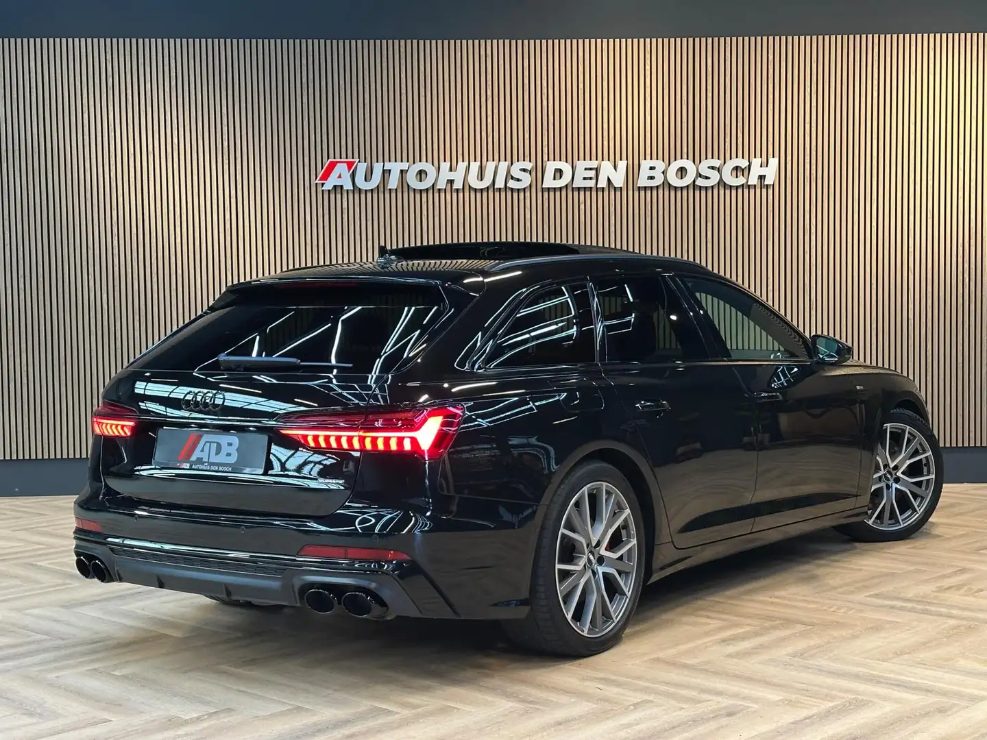 Audi A6 Avant 55 TFSI e quattro Competition 367PK - Pano Nero - 2