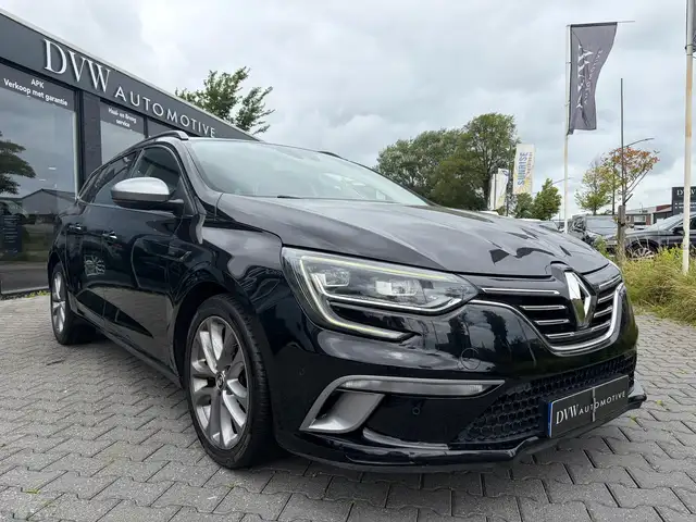 Renault Megane view 5