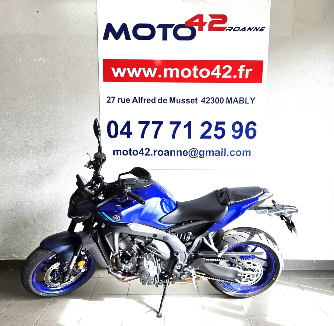 Yamaha MT-09 Blau - 1