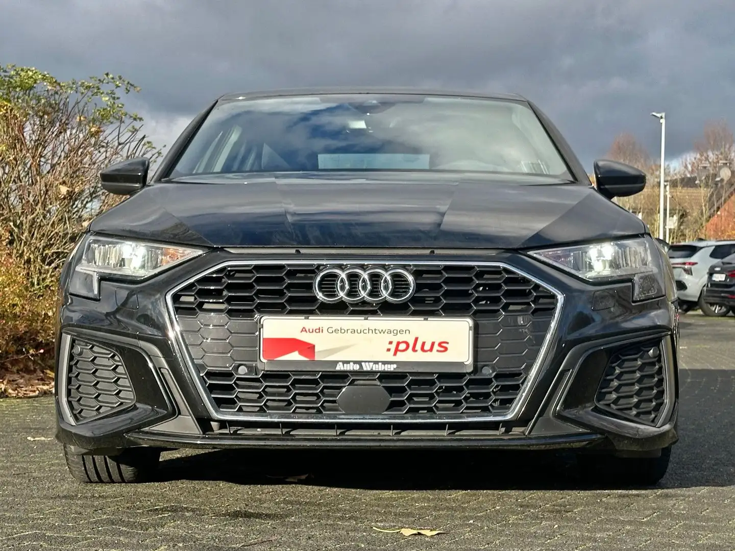 Audi A3 Sportback 30TDI S-tronic S LINE NAVI+ VC ACC Schwarz - 2