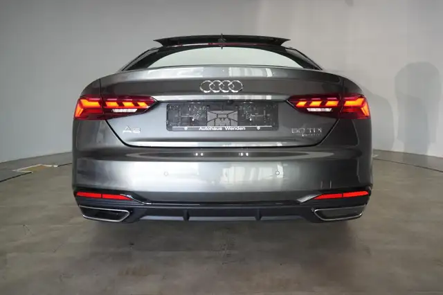 Audi A5 view 6