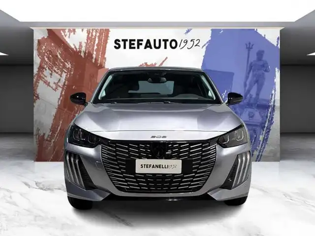 Peugeot 208 view 4