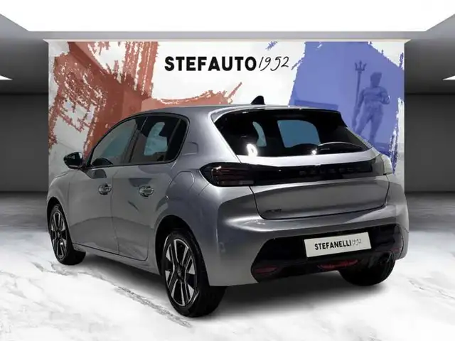 Peugeot 208 view 5