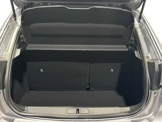 Peugeot 208 view 7