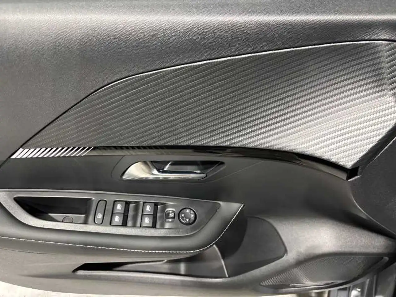 Peugeot 208 2026 — фото 10
