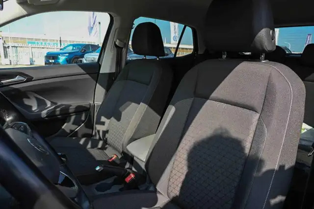 Volkswagen T-Cross view 14
