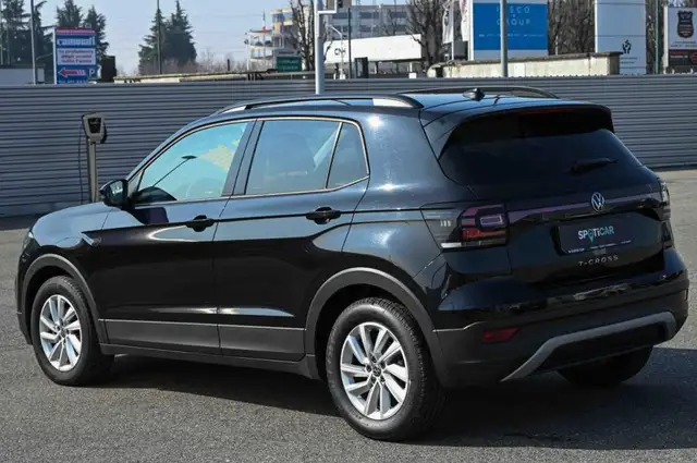 Volkswagen T-Cross view 7