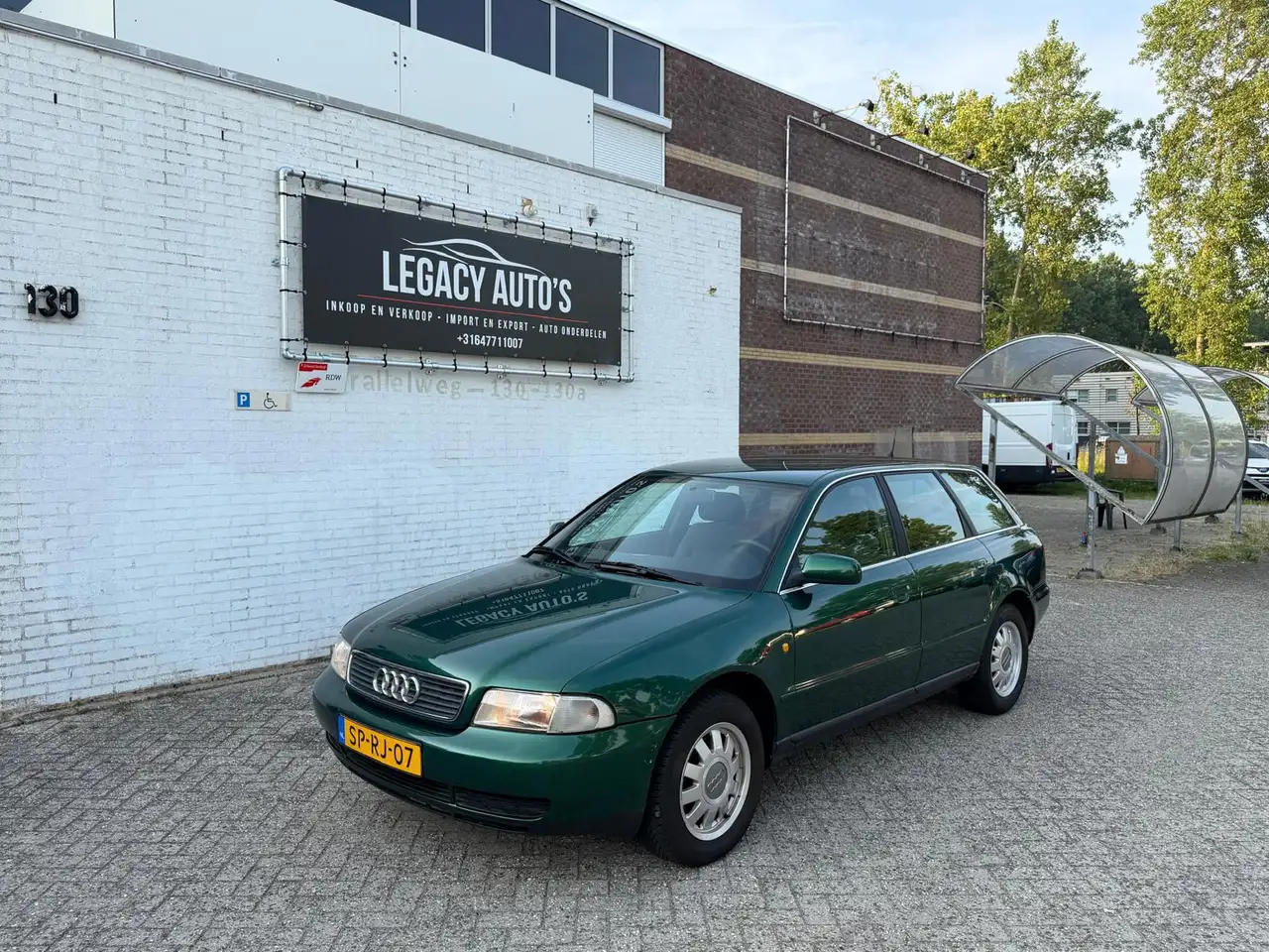 Audi A4 Avant 1.8 5V Advance - UNIEK - RIJDT & SCHAKELT GO, foto 2