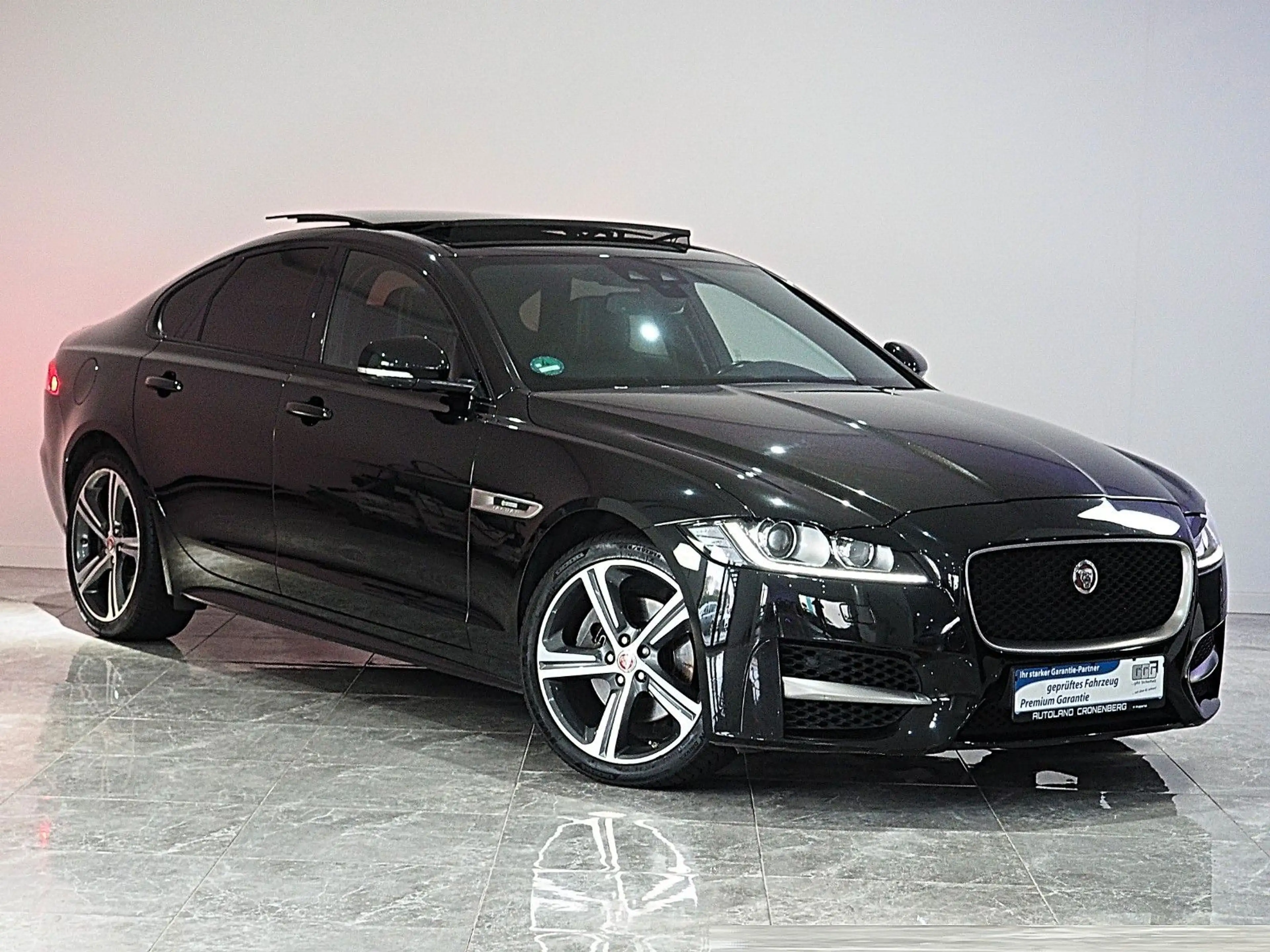Jaguar XF *R-SPORTLINE*TÜV+SERVICE-NEU*LEDER*XENON* — photo 3
